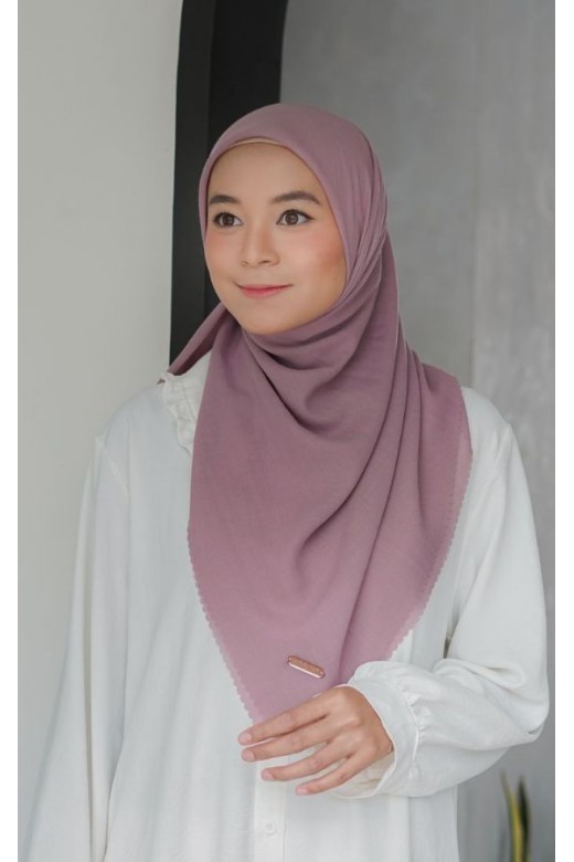 Hijab Segi 4 Voal Gucci Lasercut Taro